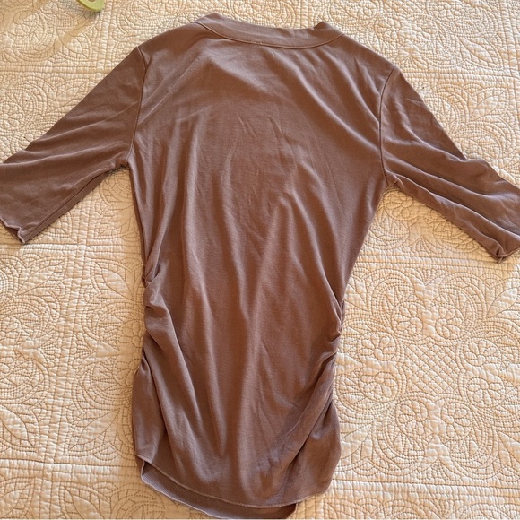 Free People Mauve Ribbed Woman’s Top Half Sleeves Layering Fitted Fall Festival - Picture 9 of 13